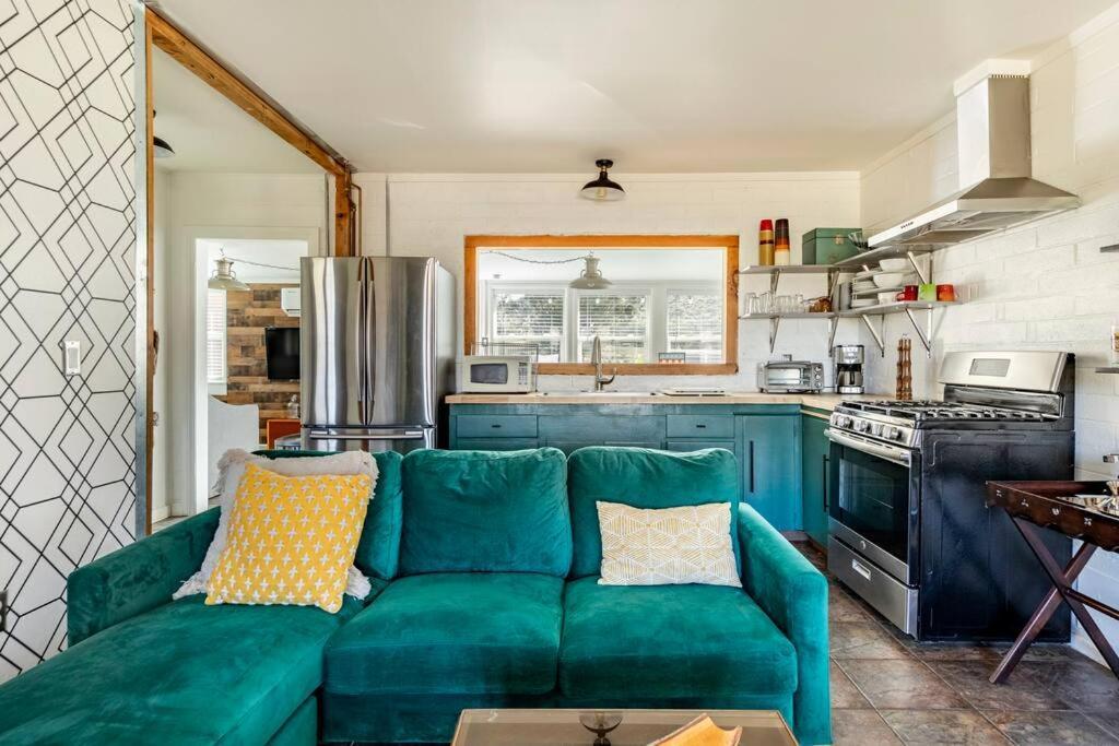 Jt'S Star Catcher Cabin - Hot Tub Yucca Valley Exterior photo